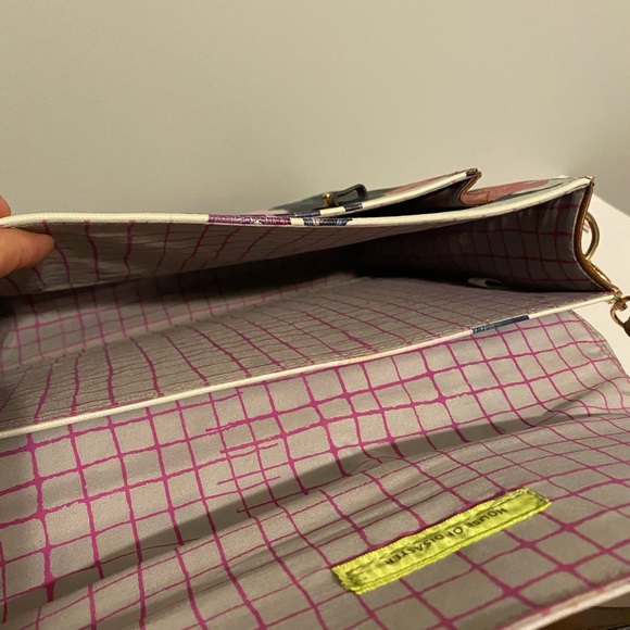 1916 Violet Cottage Satchel Messenger Bag by House of Disaster - Picture 3 of 6